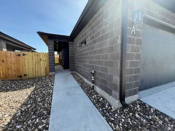 2726 Ada St, Corpus Christi, TX 78405