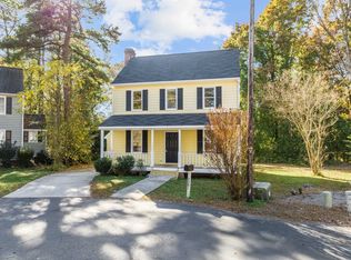 7201 S Thorncliff Pl, Raleigh, NC 27616