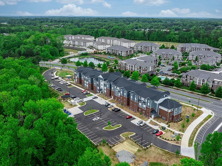 Northlake Center Apartments — Photo 29