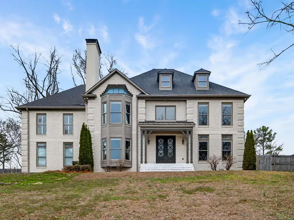 2805 Overton Rd, Mountain Brook, AL 35223