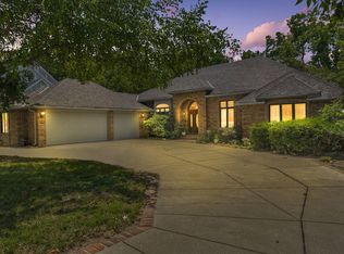 2302 E Nottingham St, Springfield, MO 65804