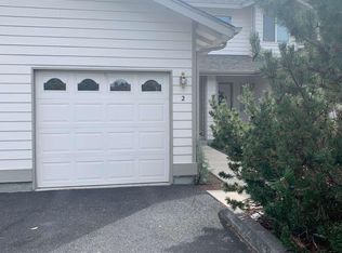 2080 NE Chanel Ct APT 2, Bend, OR 97701