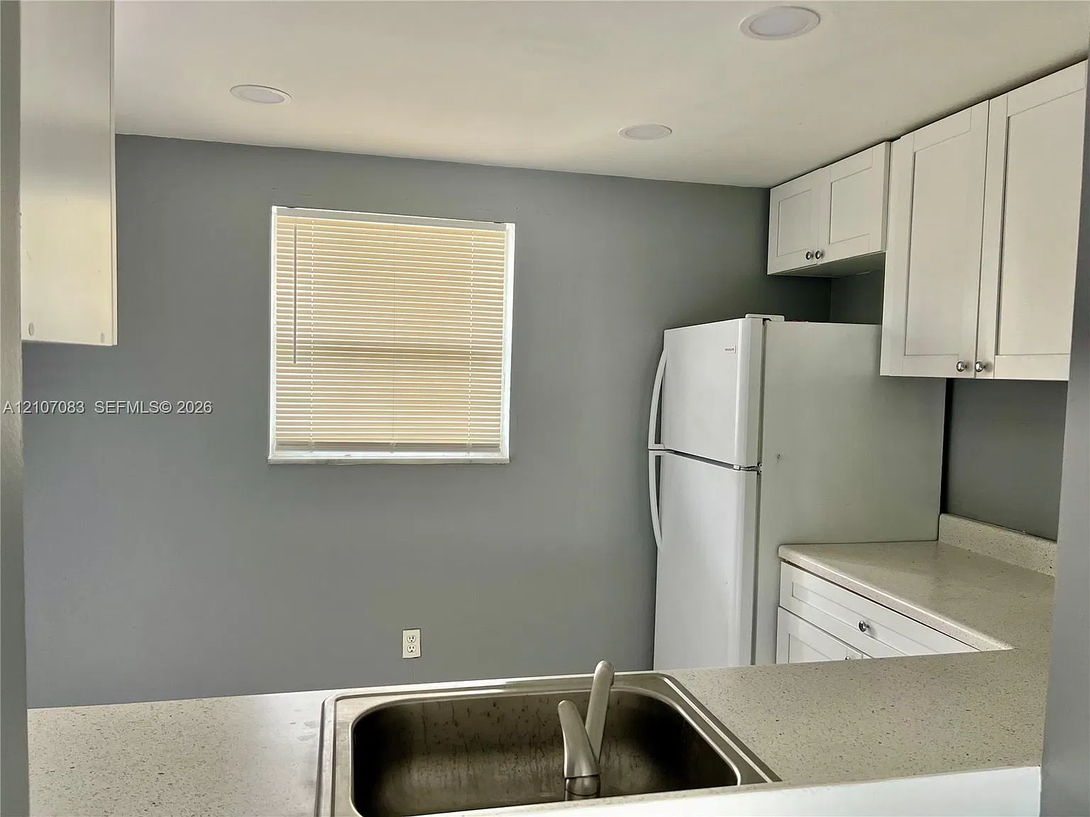 Brookfield Square Condo — Photo 3