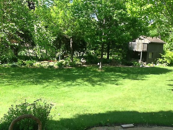 5th image of 7865 Manning Ave N