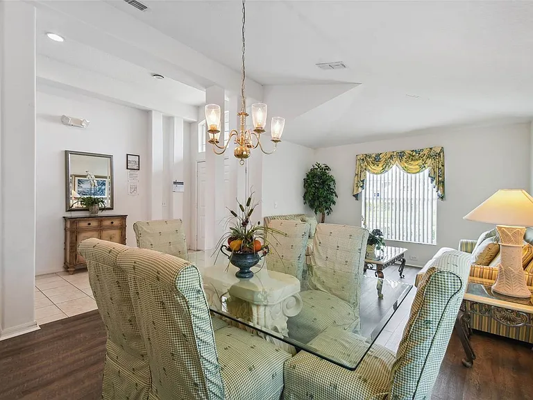 640 Chadbury Way — Photo 42