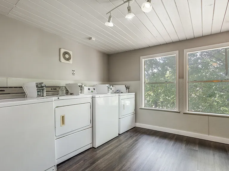 2309 Wesley St #A — Photo 19