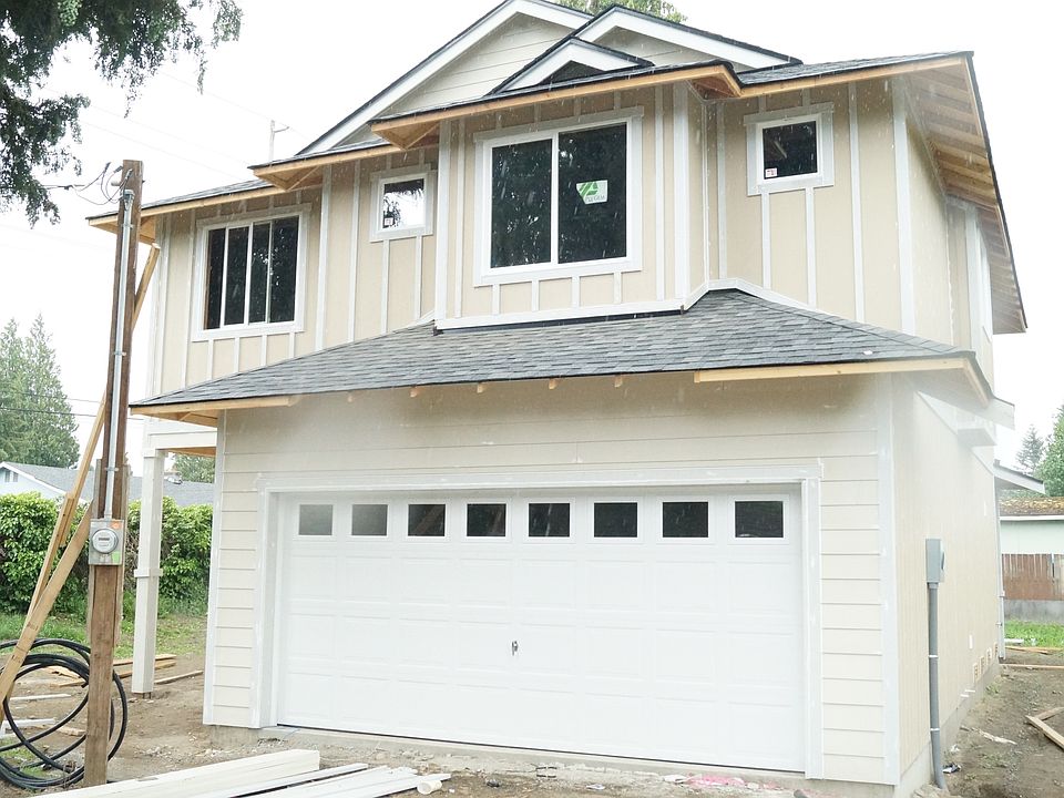 2nd image of 1128 26th St SE