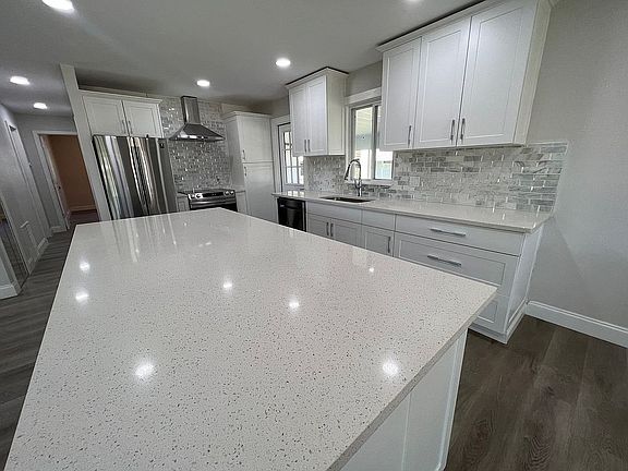 4th image of 167 Forest Dr