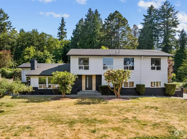 8260 SE Berry Street, Port Orchard, WA 98366