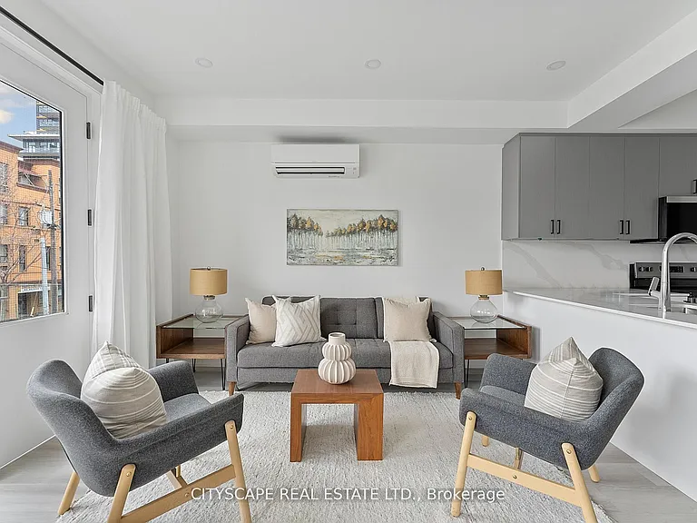589 Oakwood Ave #4 — Photo 10