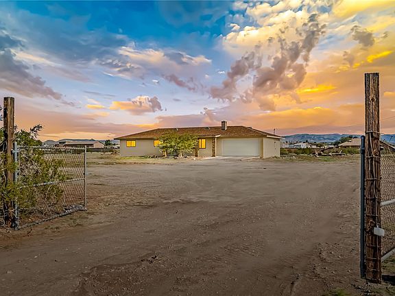 2nd image of 5330 S Calle Del Media
