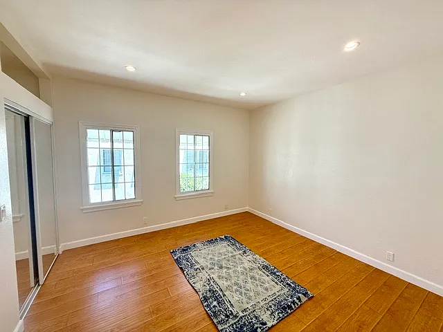 916 E Garfield Ave #1/2 — Photo 19