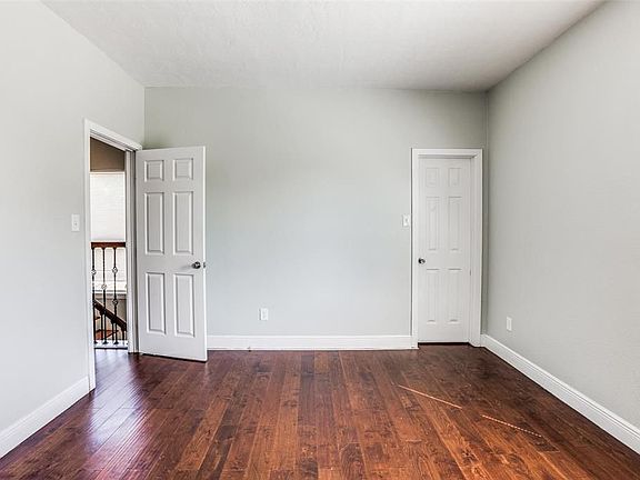 3rd image of 435 Cypress Ave