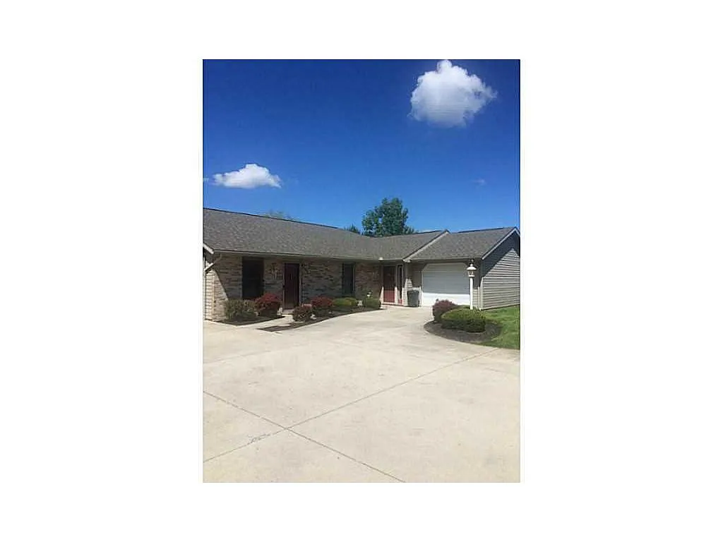 3811 Cambridge Pl photo 1