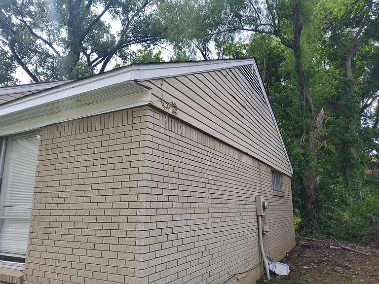 2771 Northmeade Ave — Photo 4