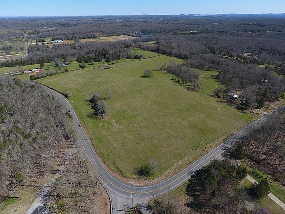 2nd image of 8762 Couchville Pike