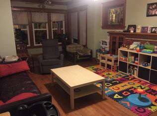 3242 W Wilson Ave #1, Chicago, IL 60625