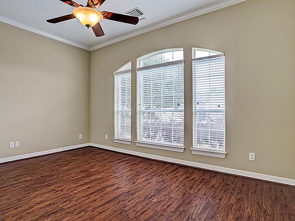 4th image of 1521 Briar Bnd
