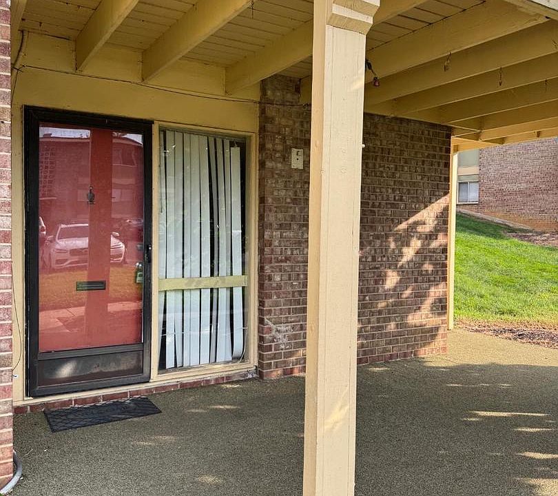 1st image of 7233 Donnell Pl #A-1
