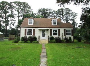 31 Fairview Cir S, Portsmouth, VA 23702