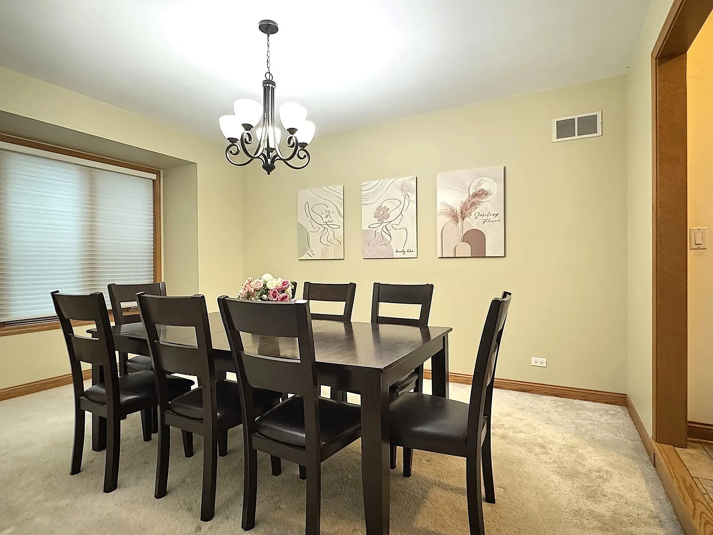 4 bed, 2.5 bath, 3060 sqft, $4,600 — Photo 4