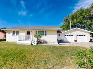 2664 46th Ave, Columbus, NE 68601