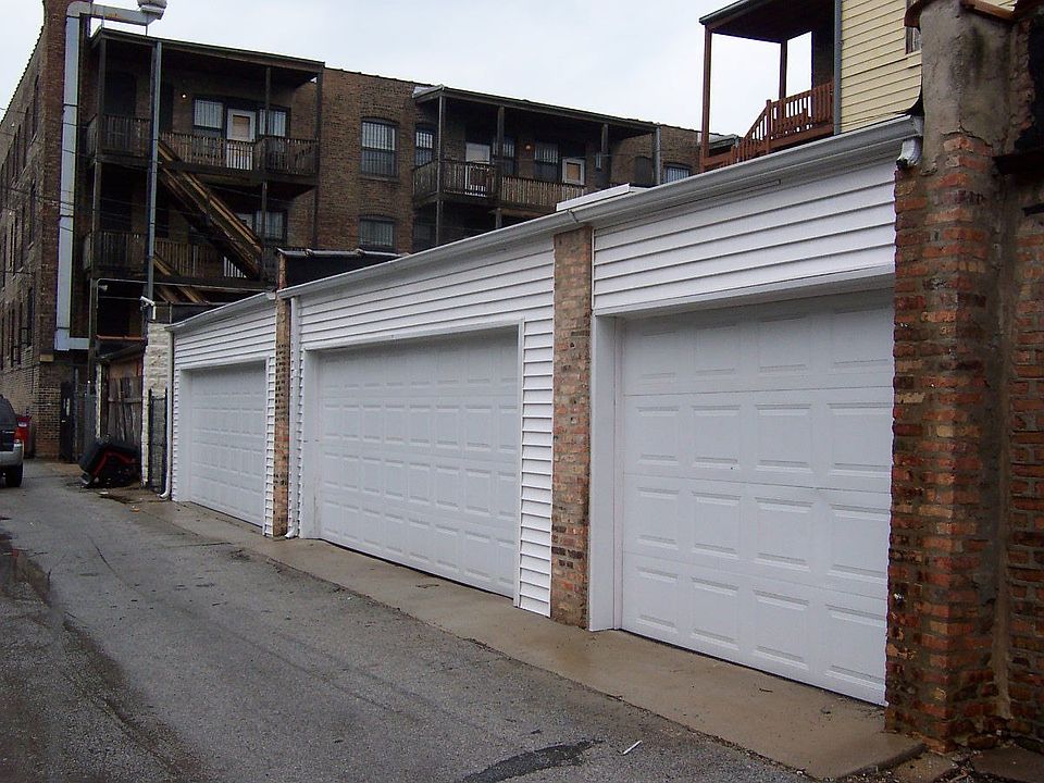 2nd image of 6838 S Ridgeland Ave