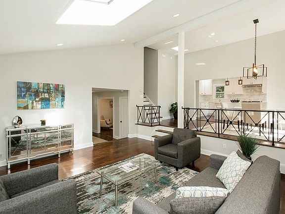 5th image of 27 Baylor Cir