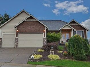 21604 Quiet Water Loop E, Lake Tapps, WA 98391