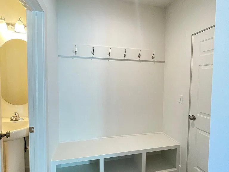 102 Larkin Dr — Photo 8
