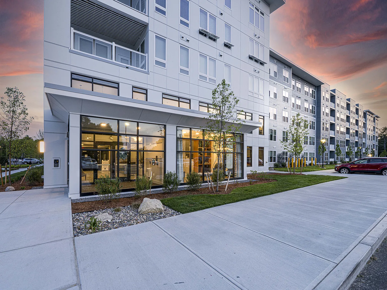Viva Lakeshore — Photo 3