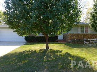 110 Woodlawn Blvd, East Peoria, IL 61611