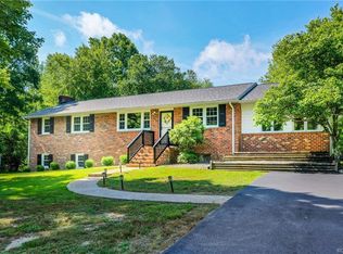18311 Genito Rd, Moseley, VA 23120