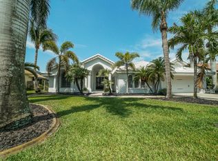 585 Newport Dr, Indialantic, FL 32903