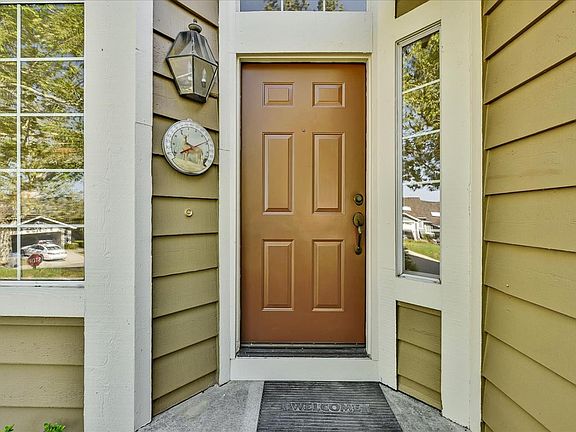 3rd image of 1221 Copper Peak Ln