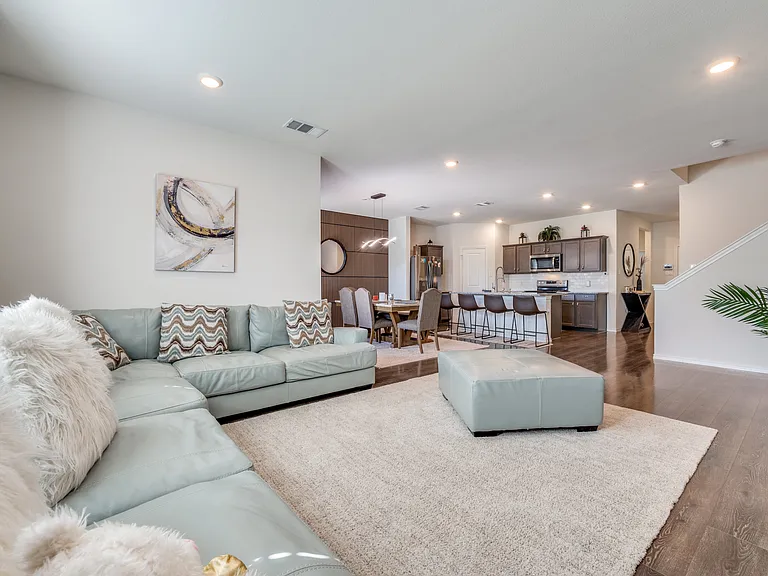 808 Fueller Dr — Photo 12