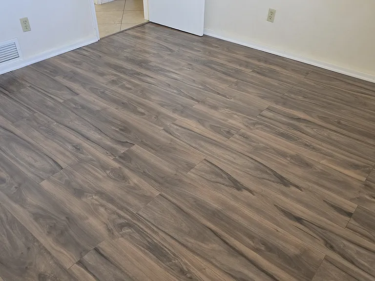 Guest bedroom 1