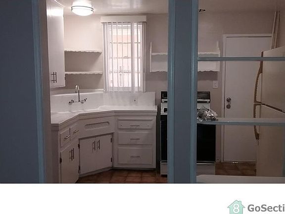 4th image of 4173 Somerset Dr