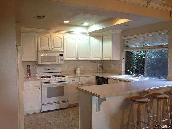 5th image of 1571 Sekio Ave