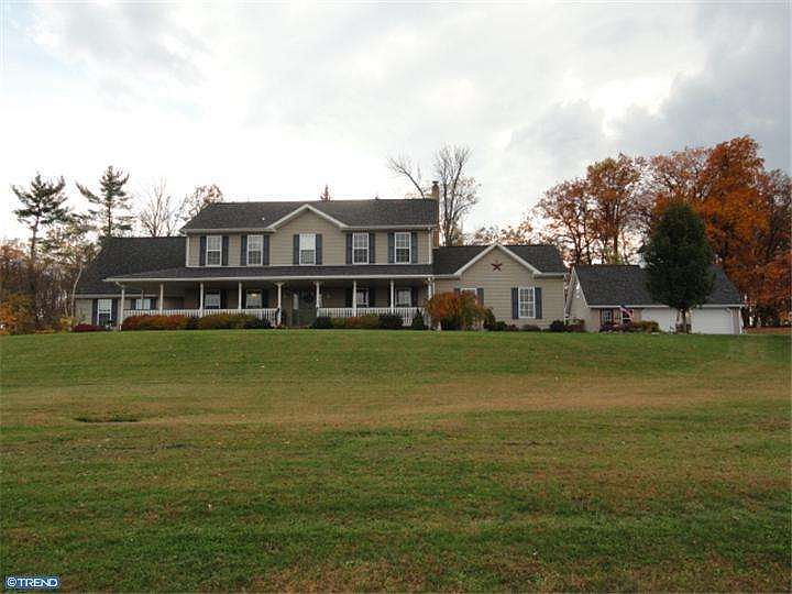 2196 Hill Rd, Perkiomenville, PA 18074 Zillow