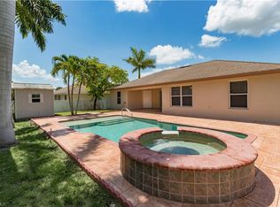 423 SW 19th Ter, Cape Coral, FL 33991