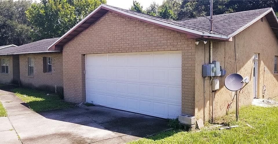 1st image of 1610 Meadow Ln NE