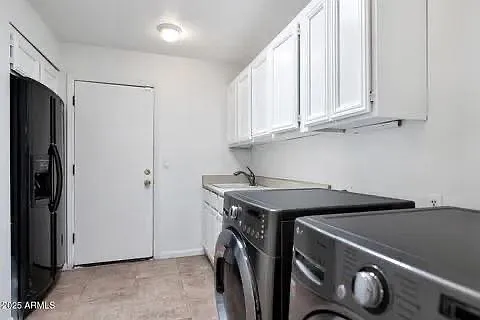 5 bed, 3700 sqft, $1,300 — Photo 3