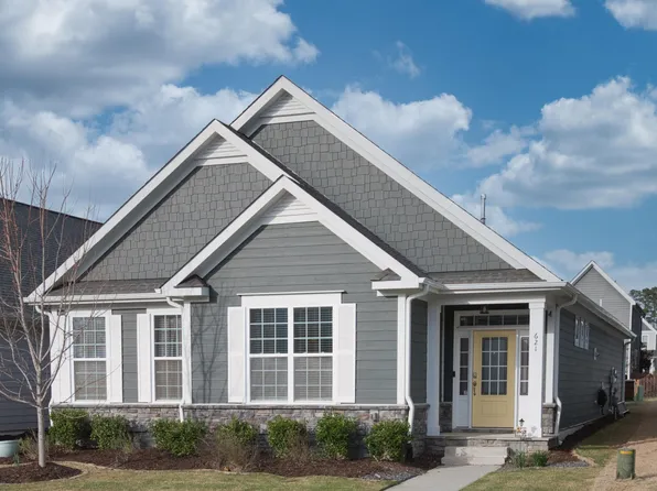 621 Midnight Moon Dr, Wendell, NC 27591
