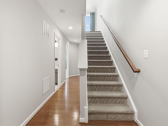 3rd image of 15415 Rosemont Manor Dr