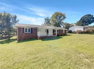 2030 Chesapeake Dr, Rural Hall, NC 27045