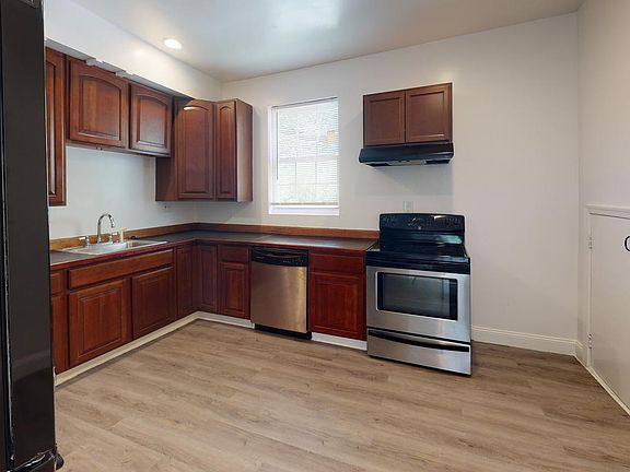 4th image of 4328 Alabama Ave SE #11957832