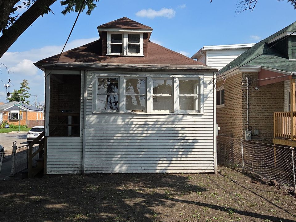 2nd image of 4961 W Winona St