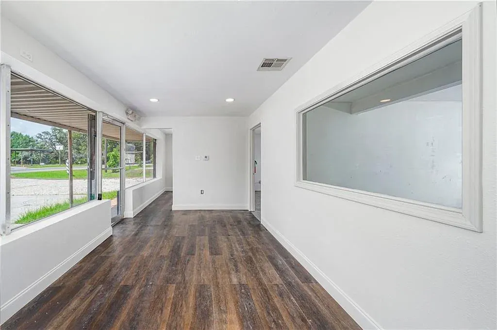 1 bed, 1.0 bath, $3,225 — Photo 2