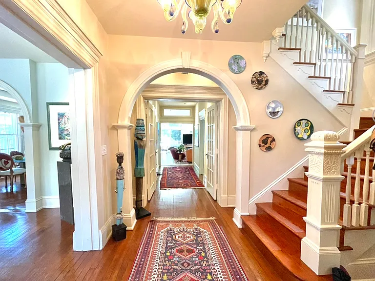 3230 Highland Pl NW — Photo 5